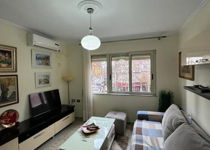 Centre Lions Gate 10 Apartament