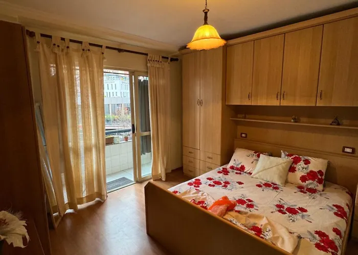 Centre Lions Gate 10 Apartament